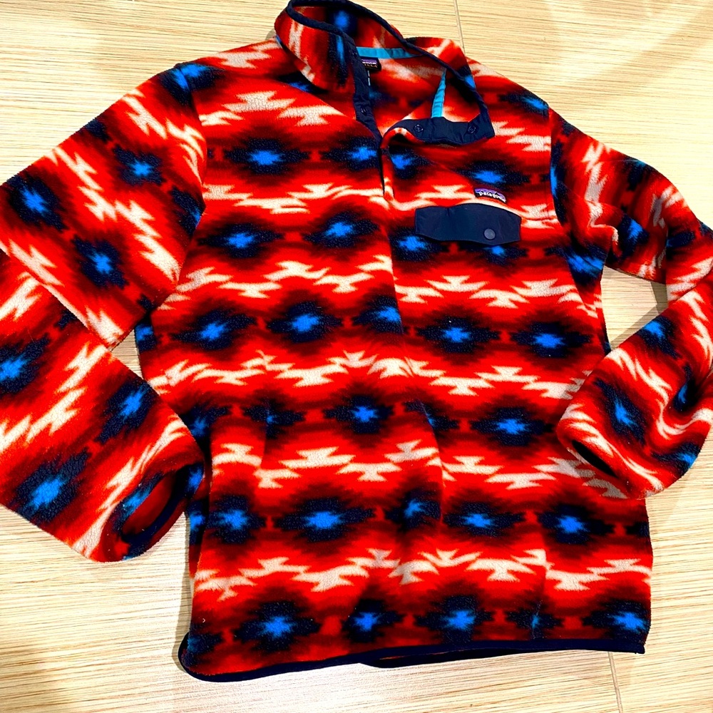 Patagonia Red and Blue Patterned Aztec Fleece Pullover